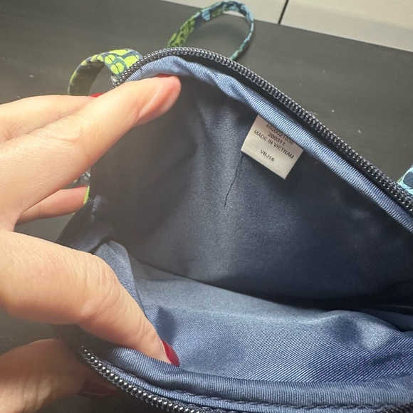 Vera Bradley Caribbean Sea Crossbody Bag - Picture 4 of 12